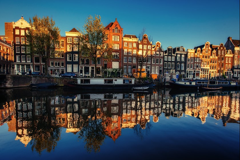 Zie Amsterdam vanaf het water